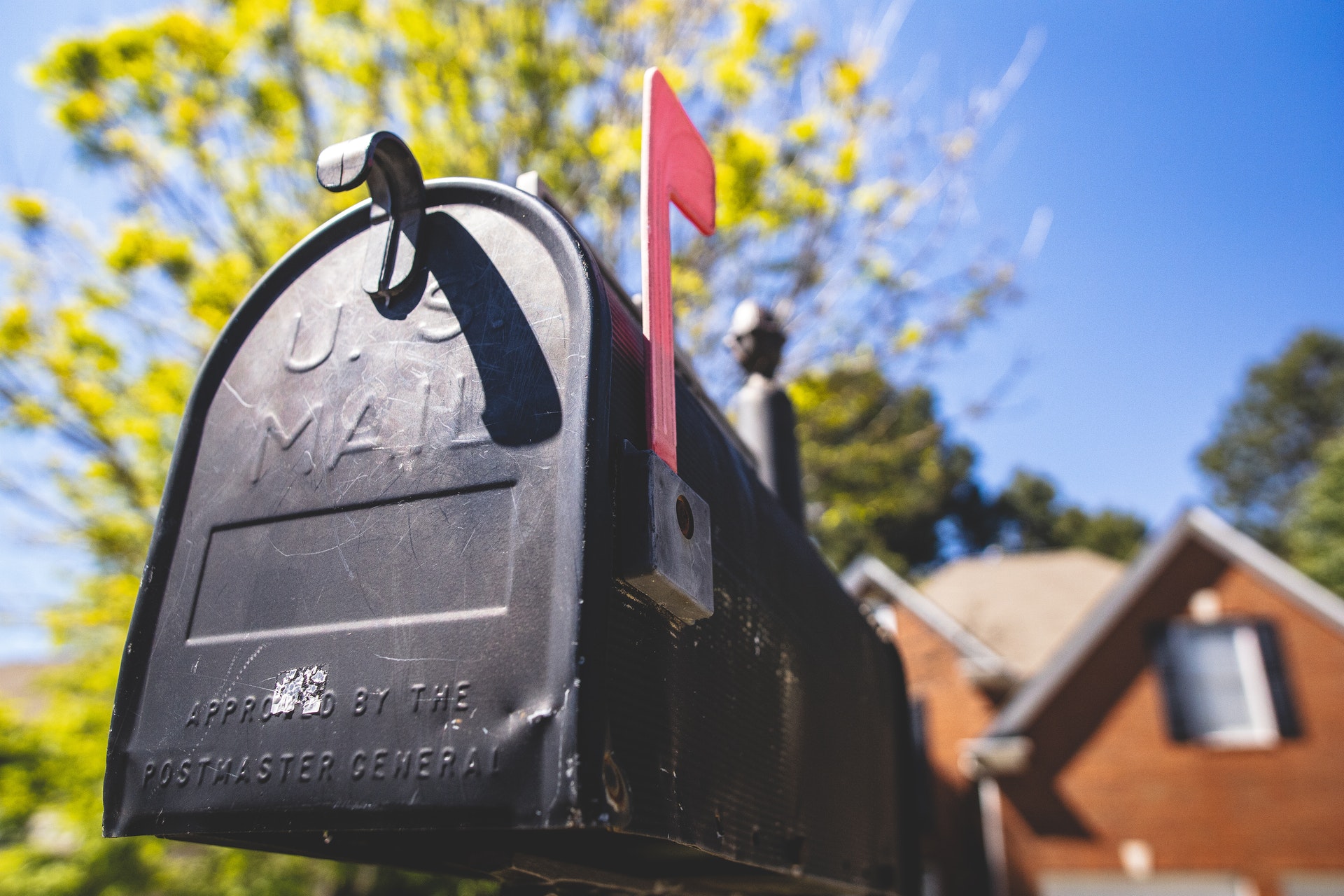 mailbox house tree